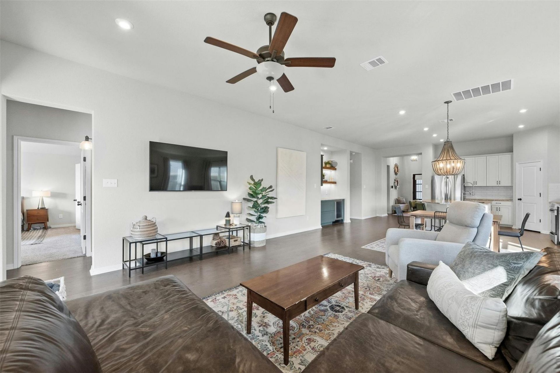 103 Scotsburg St, Hutto, TX 78634 Main Photo