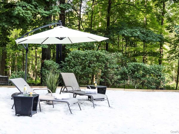 19 Greentree Lane, Chester, NY 10918