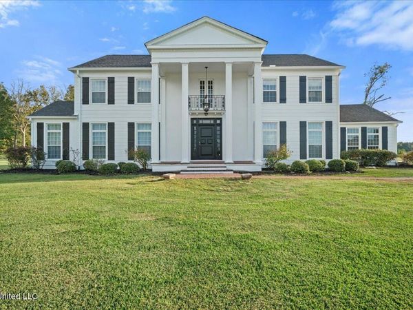 1951 E 3rd Street, Forest, MS 39074