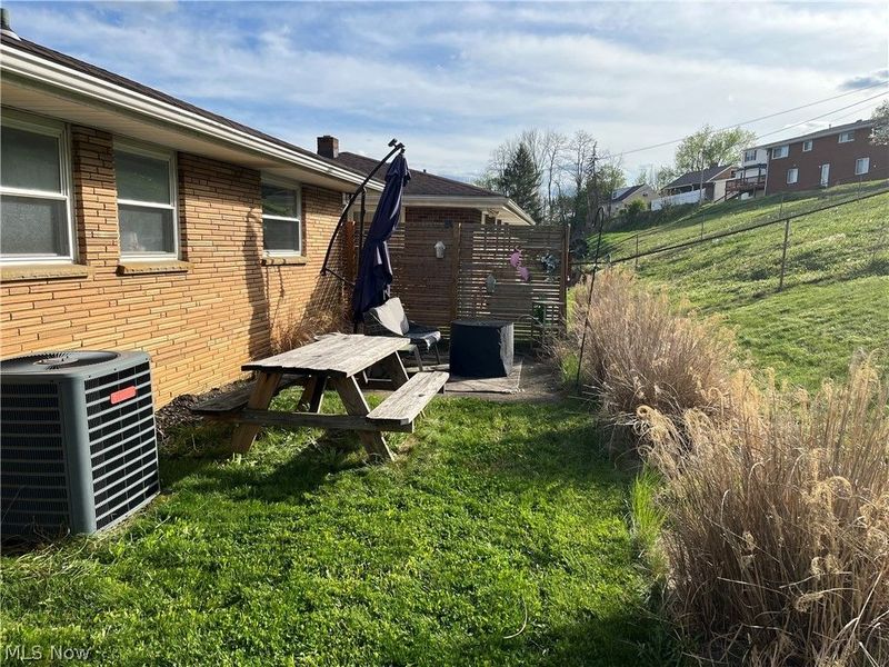 339 Garfield, Steubenville, OH 43952 Photo 3