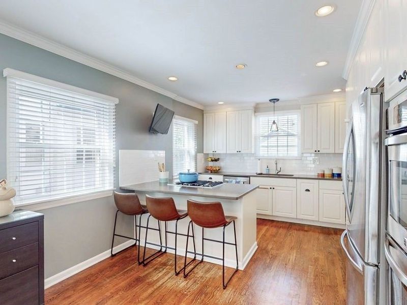 2304 Loyola Road, University Heights, OH 44118 Photo 16