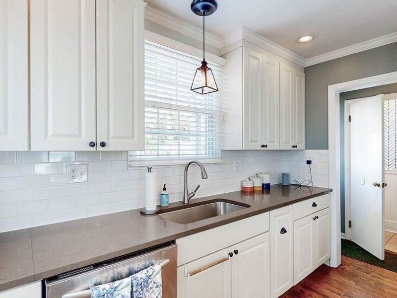 2304 Loyola Road, University Heights, OH 44118 Photo 19