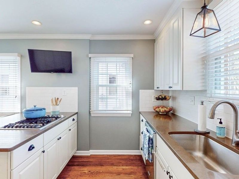 2304 Loyola Road, University Heights, OH 44118 Photo 21