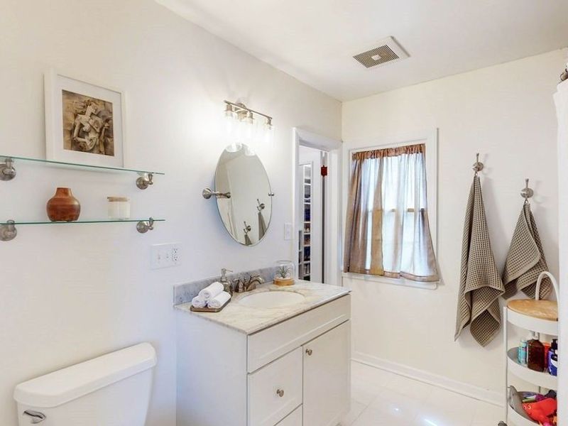 2304 Loyola Road, University Heights, OH 44118 Photo 26