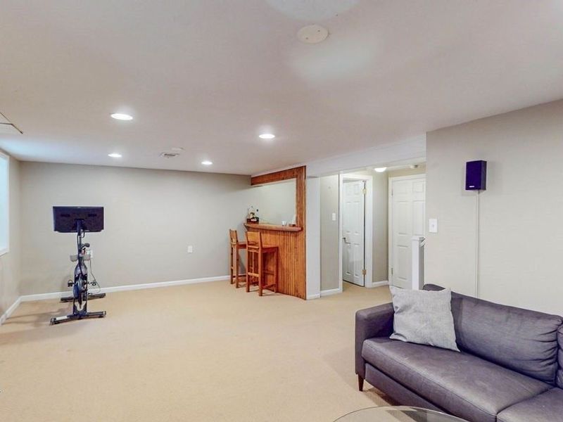 2304 Loyola Road, University Heights, OH 44118 Photo 38