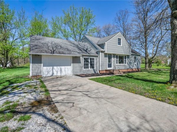 25595 Highland Road , Richmond Heights, OH 44143