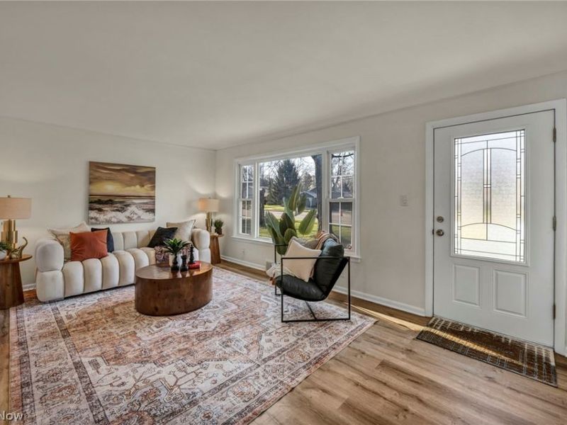 25595 Highland Road , Richmond Heights, OH 44143 Photo 4