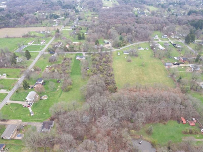 Dutt Road , Norton, OH 44203 Photo 12