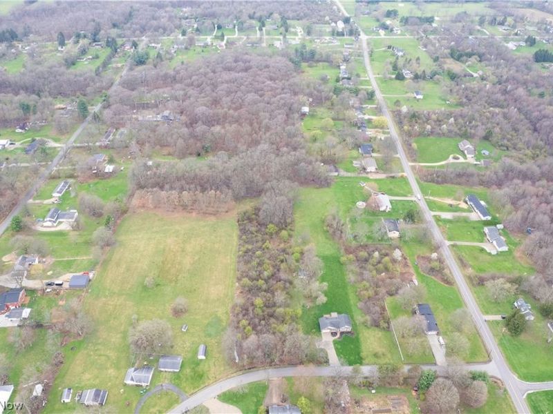 Dutt Road , Norton, OH 44203 Photo 7