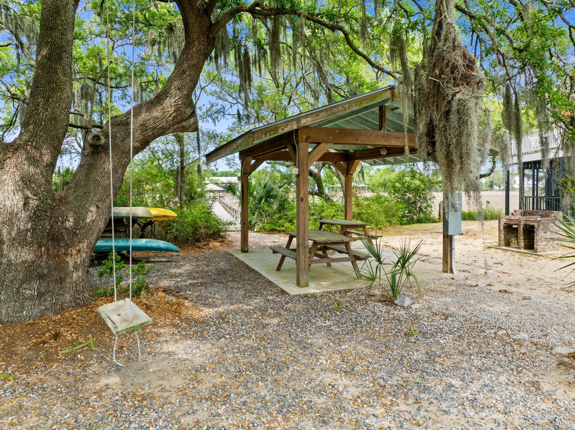 1050 Hunley Waters Circle Photo 45
