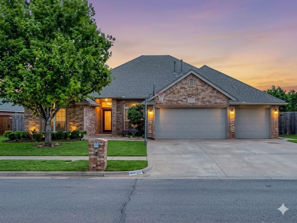 11304 Shasta Lane, Oklahoma City, OK 73162 Main Photo
