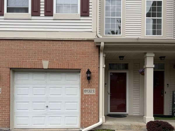 8132 Concord Lane , Unit E, Justice, IL 60458