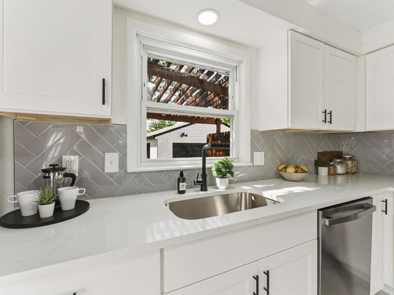 2753 Eastminster Road , Columbus, OH 43209 Photo 15