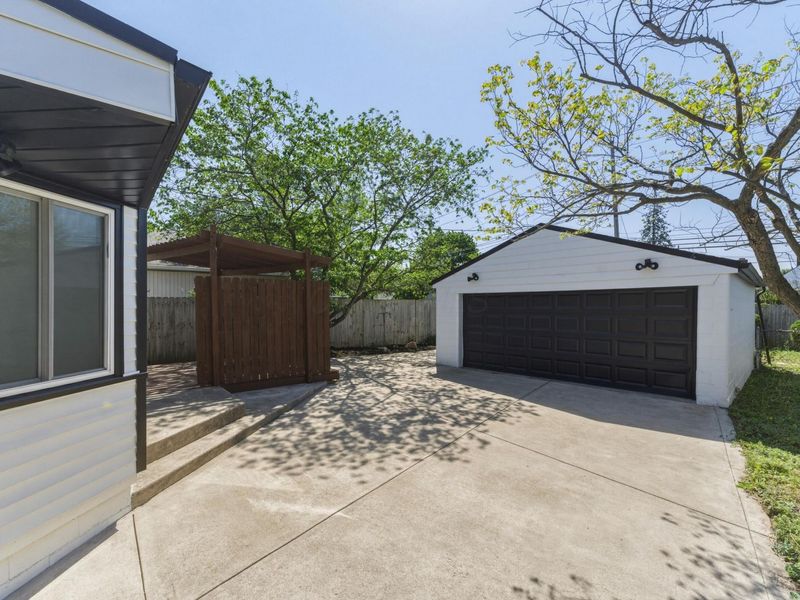 2753 Eastminster Road , Columbus, OH 43209 Photo 37