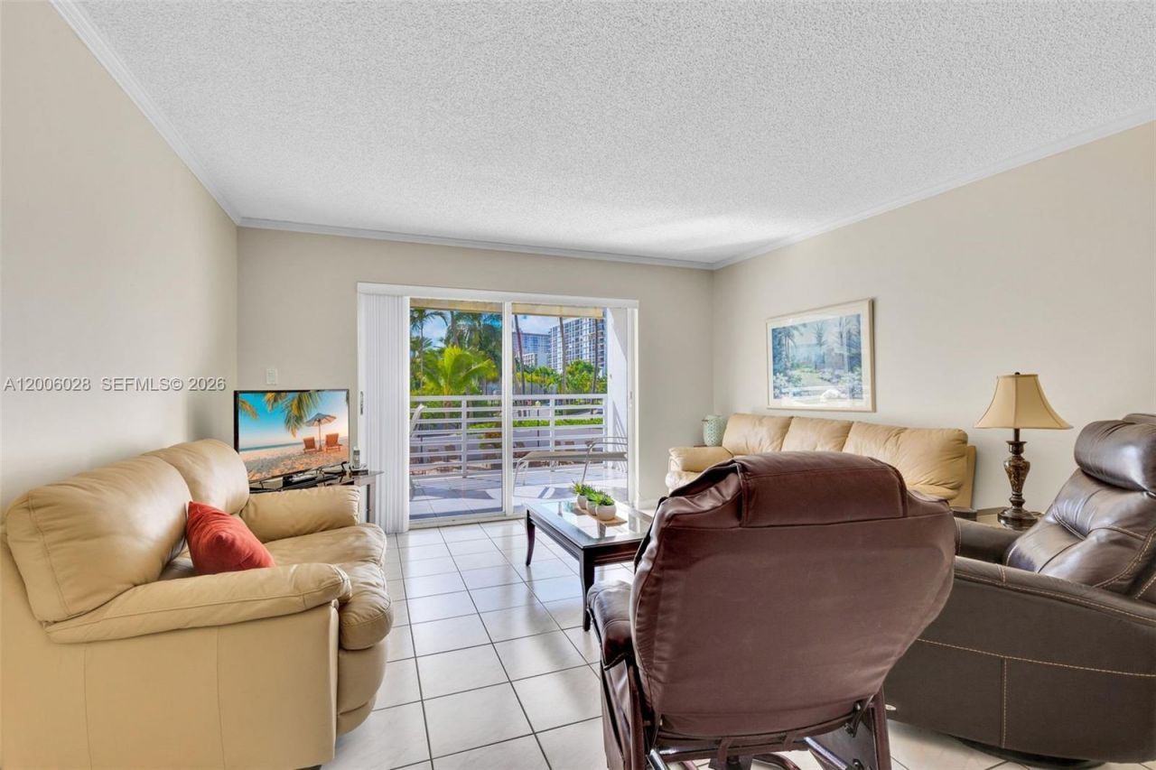 17801 N Bay Rd , Unit 210, Sunny Isles Beach, FL 33160 Photo