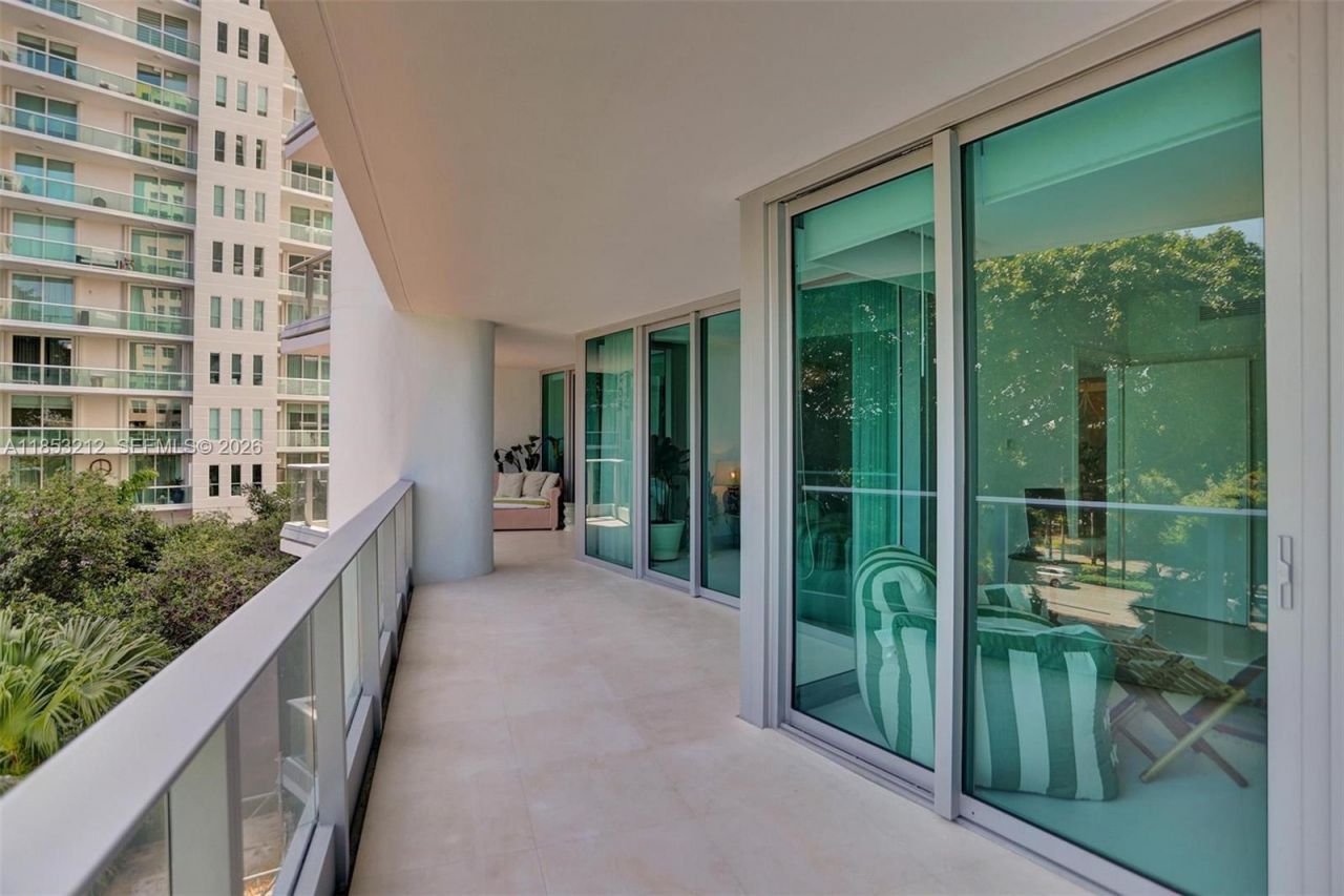 2627 S Bayshore Dr, Unit 506, Coconut Grove, FL 33133 Photo