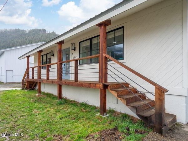 807 E Garden AVE , Osburn, ID 83849