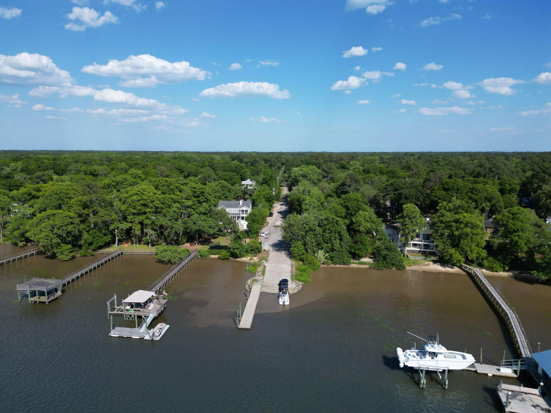 106 Weston Drive Photo 8