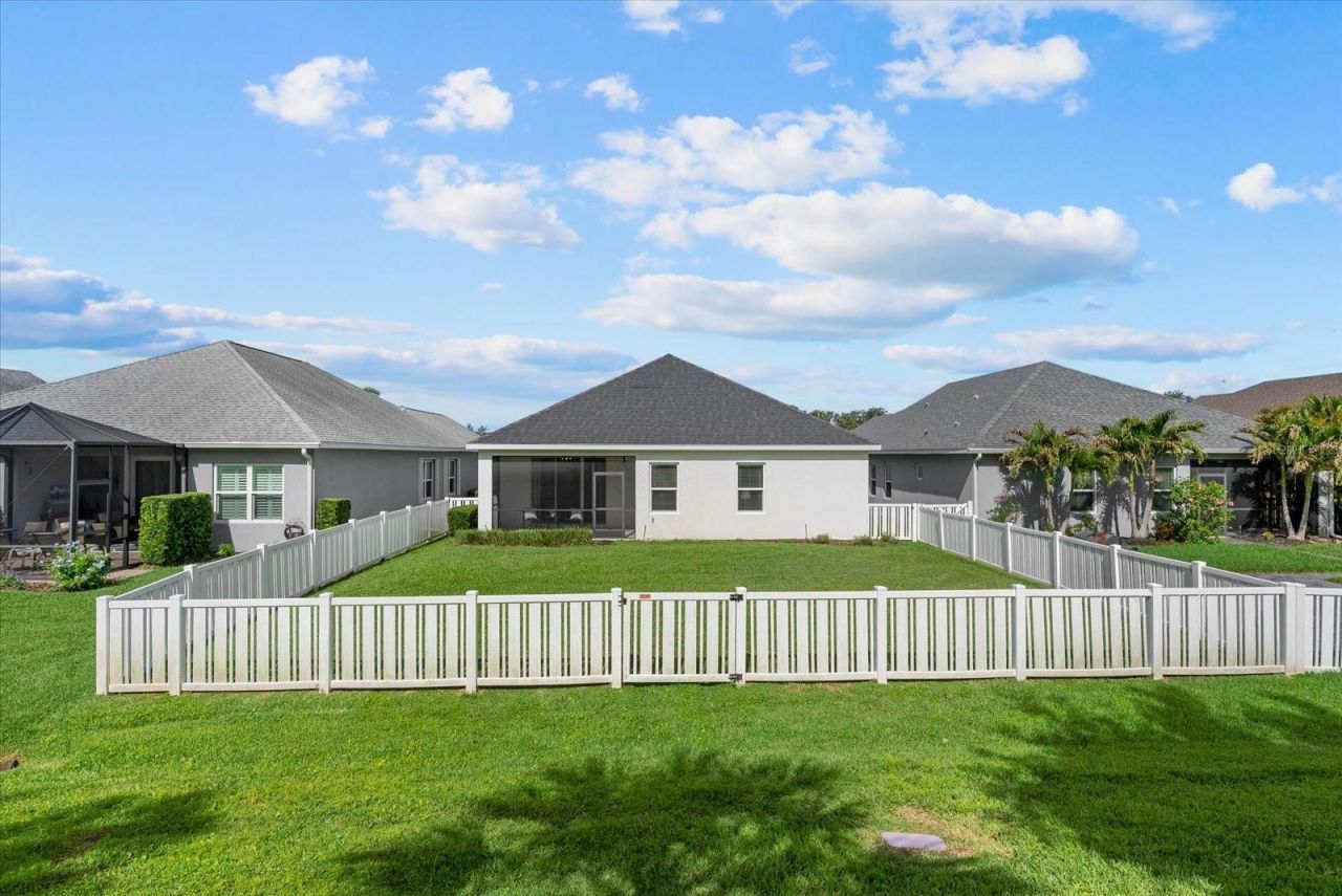 7526 Ridgelake Circle, Bradenton, FL 34203 Photo
