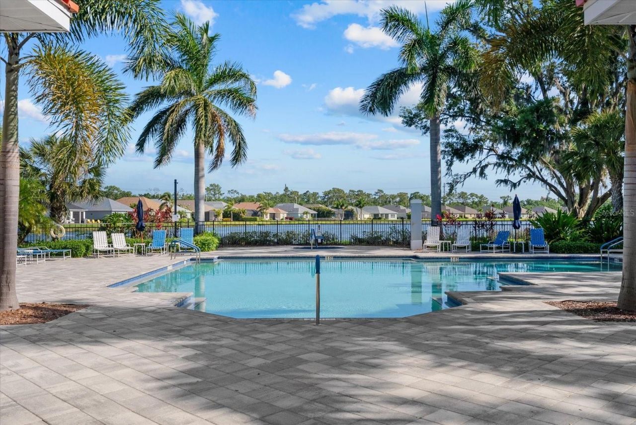 7526 Ridgelake Circle , Bradenton, FL 34203 Photo