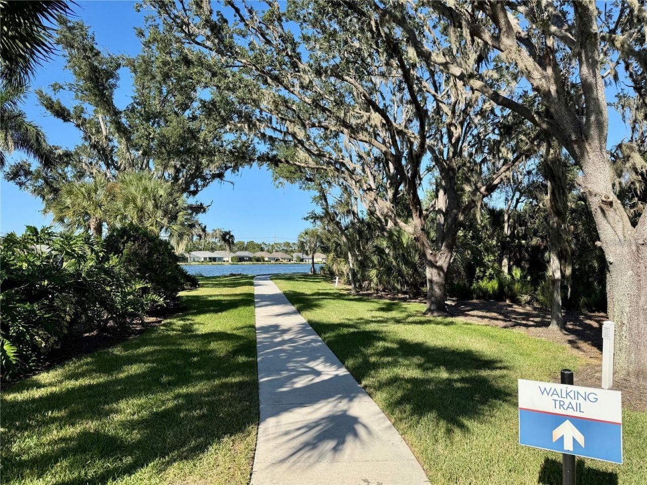 7526 Ridgelake Circle, Bradenton, FL 34203 Photo