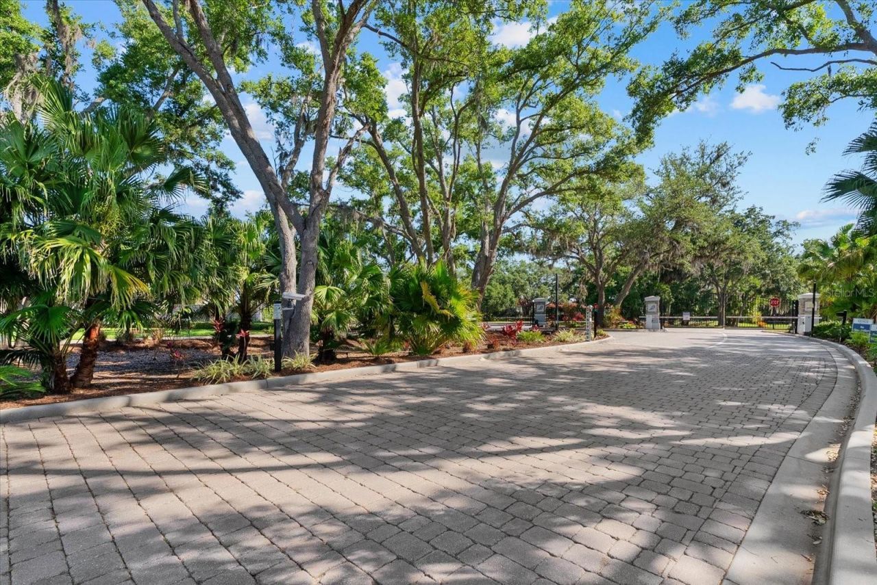 7526 Ridgelake Circle , Bradenton, FL 34203 Photo