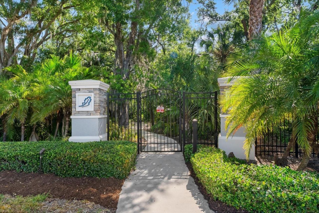 7526 Ridgelake Circle , Bradenton, FL 34203 Photo