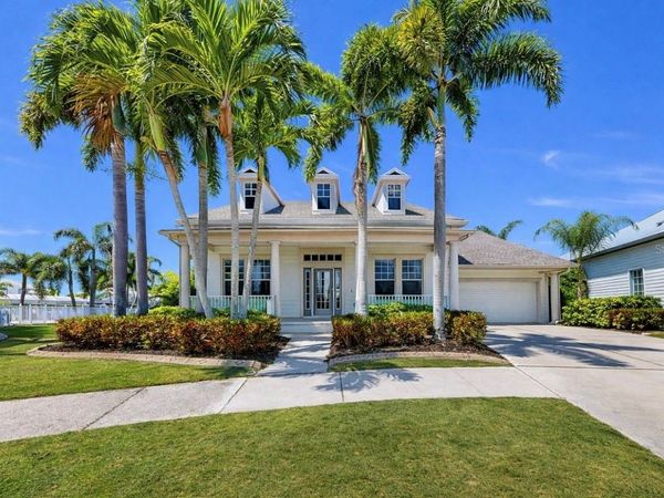 5704 SEA TROUT PLACE , APOLLO BEACH, FL 33572