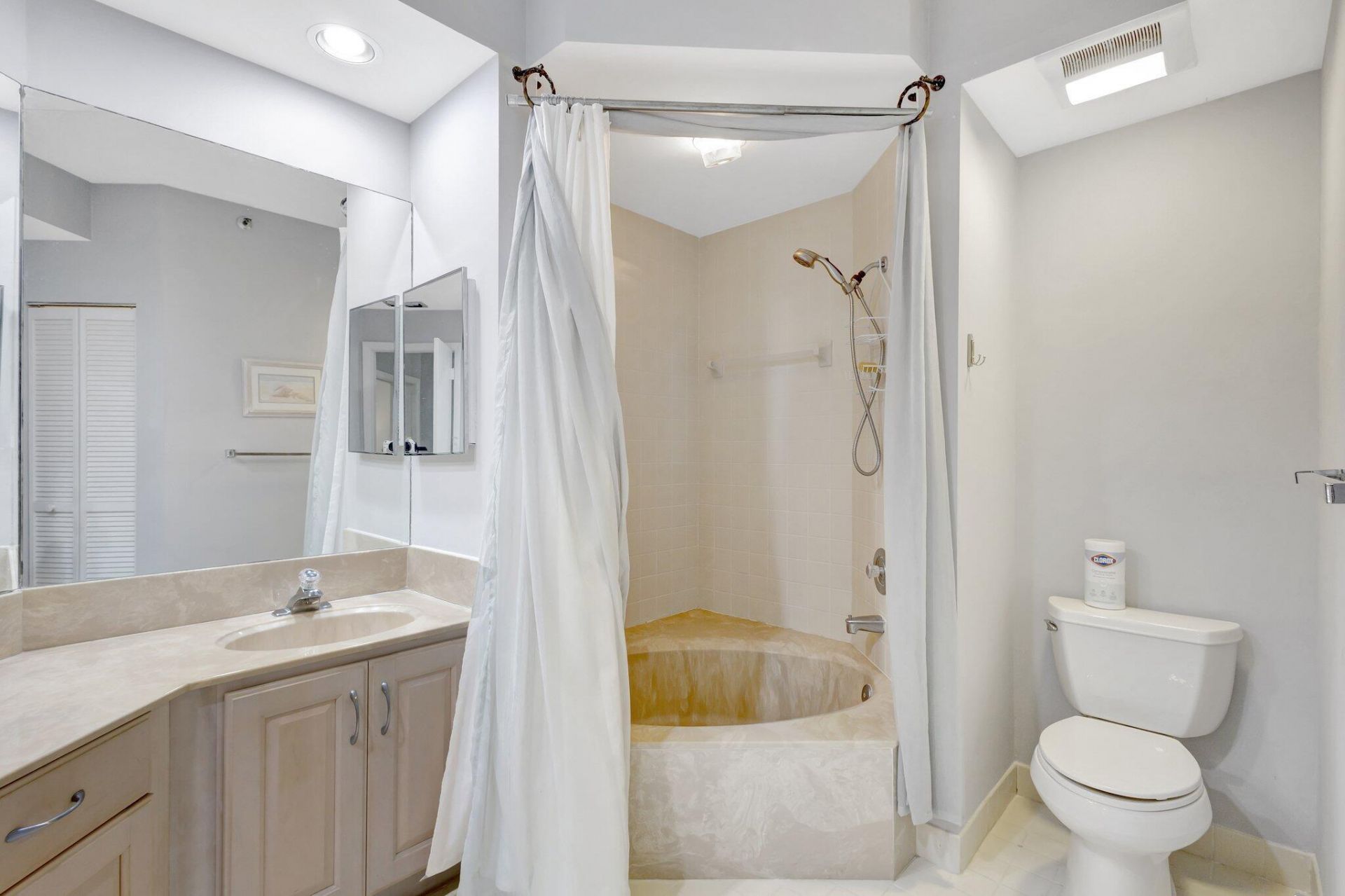 200 Waterway Road, Unit 109, Tequesta, FL 33469 Photo