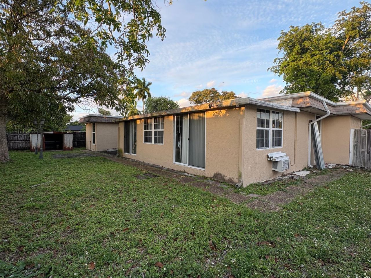 7815 NW 67th Avenue, Tamarac, FL 33321 Photo
