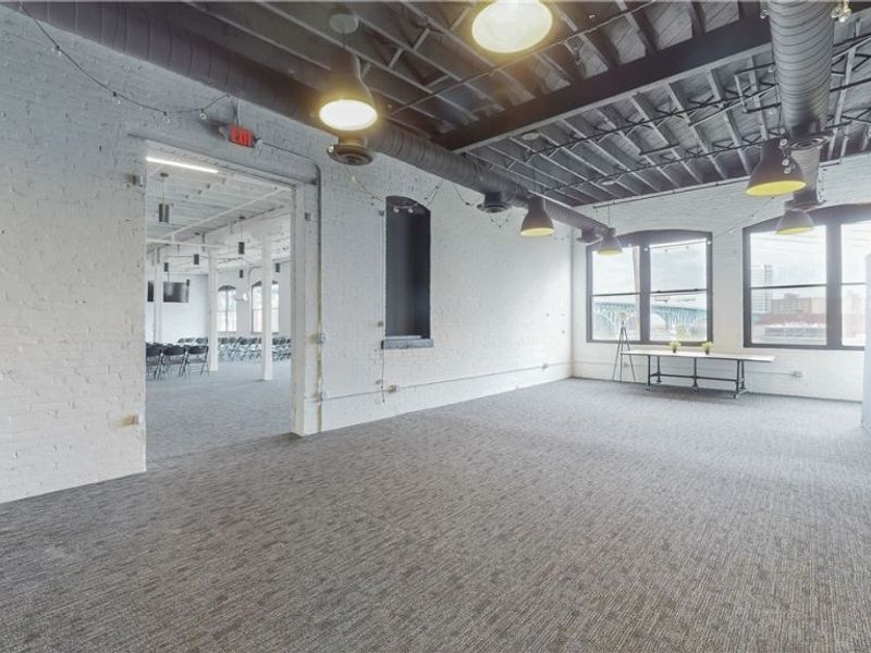 2111 Center Street, Cleveland, OH 44113 Photo 18