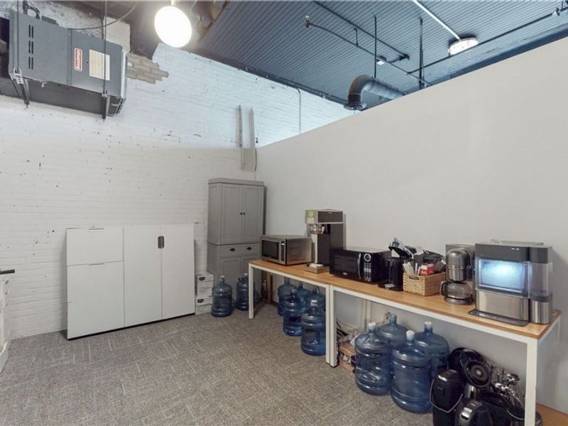 2111 Center Street, Cleveland, OH 44113 Photo 28