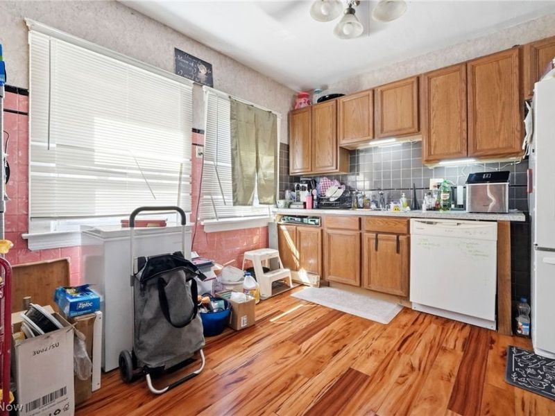 3202 Montclair Avenue, Cleveland, OH 44109 Photo 11