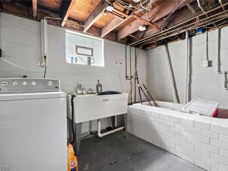 3202 Montclair Avenue, Cleveland, OH 44109 Photo 19