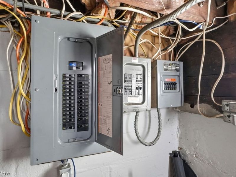 3202 Montclair Avenue, Cleveland, OH 44109 Photo 20