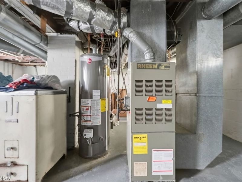 3202 Montclair Avenue, Cleveland, OH 44109 Photo 22