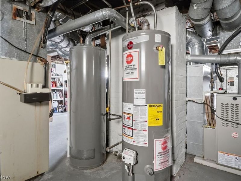 3202 Montclair Avenue, Cleveland, OH 44109 Photo 24