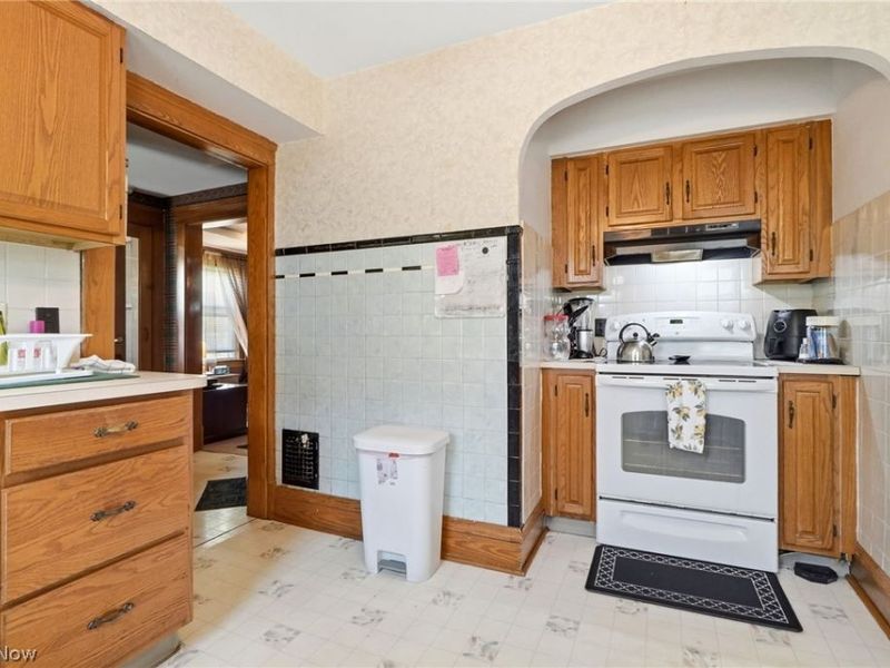 3202 Montclair Avenue, Cleveland, OH 44109 Photo 32