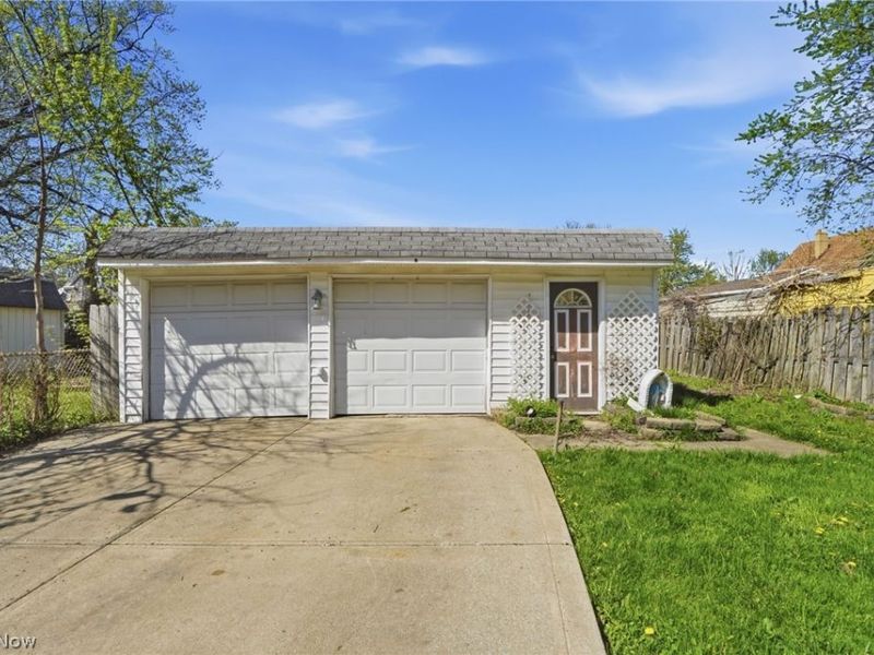 3202 Montclair Avenue, Cleveland, OH 44109 Photo 42