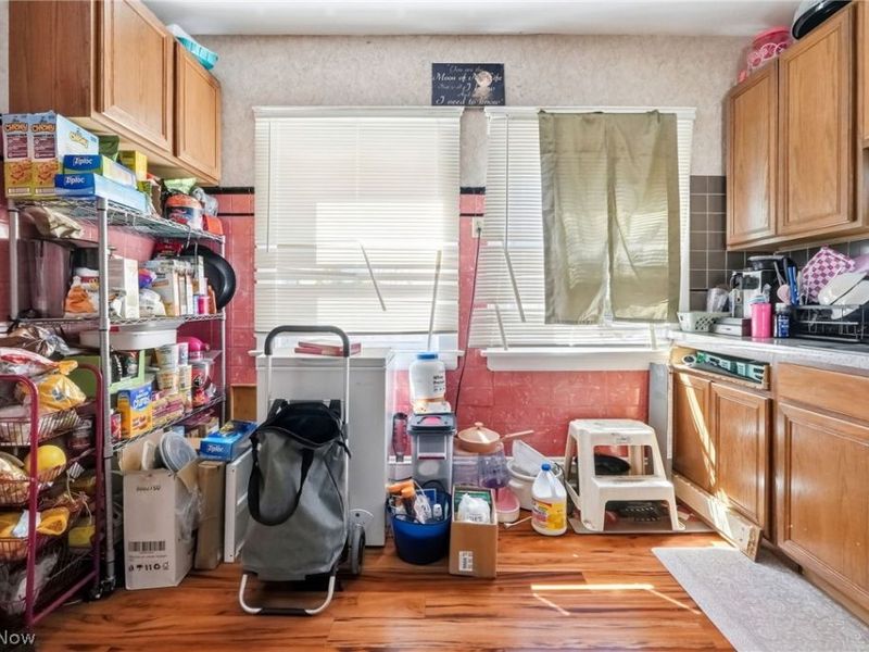 3202 Montclair Avenue, Cleveland, OH 44109 Photo 9