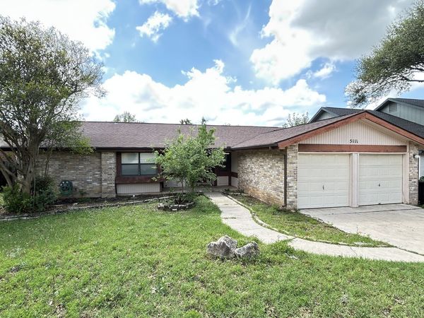5111 Timber Trace St, San Antonio, TX 78250