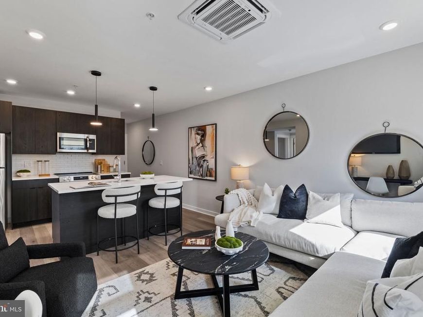 3449 Scotts Lane, Unit A218, Philadelphia, PA 19129 Main Photo
