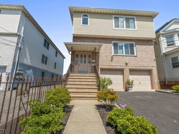 937 Grove St, Elizabeth, NJ 07202