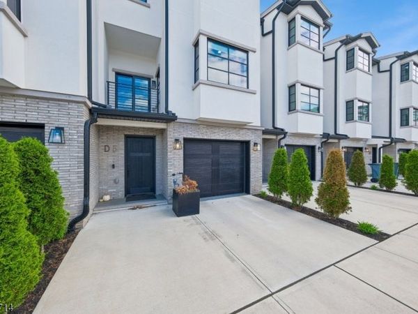 5 Harbor Front Ter, Unit D5, Elizabeth, NJ 07206