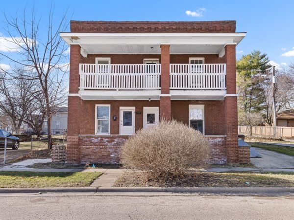 710 Kent Street , Rockford, IL 61102