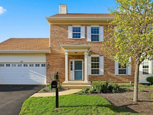 611 Belmont Lane , Carol Stream, IL 60188