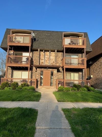 14747 Kenton Avenue , Unit 2A, Midlothian, IL 60445 Main Photo