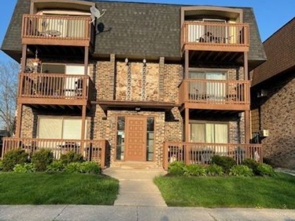14747 Kenton Avenue , Unit 2A, Midlothian, IL 60445