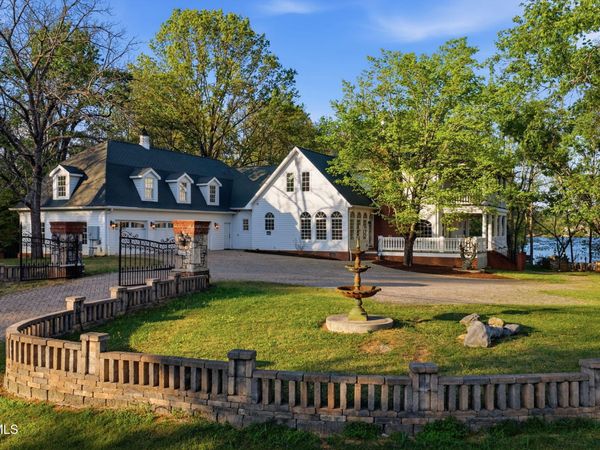 133 Knob Creek Dock Road, Johnson City, TN 37601