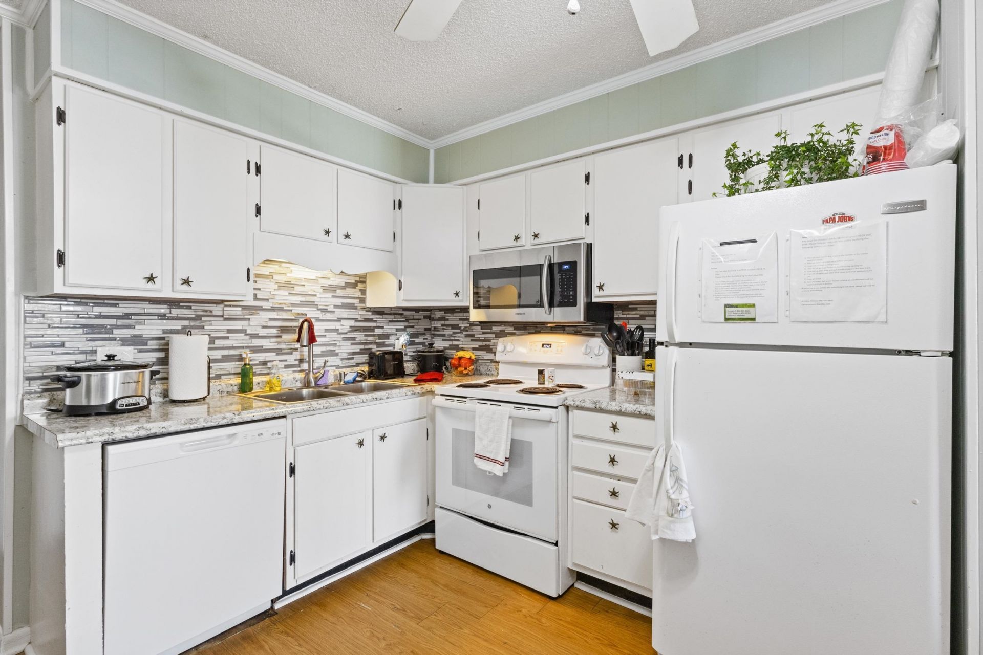 5001 N Ocean Blvd.  Photo 5